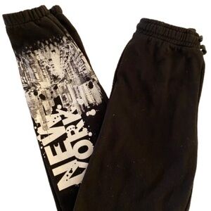 💙 Black Kids Joggers with New York Print Size L (12-14)